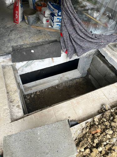 Kernbohrung in der Nähe für Sanitär- und Elektroinstallationen